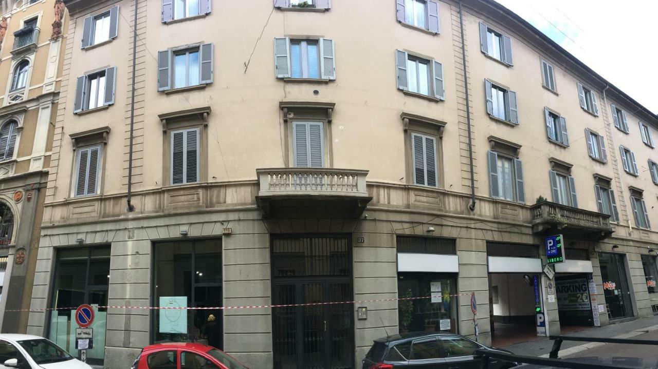Apartment Solferino 37 Milano Exteriör bild